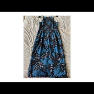 Dress the Population
Ashley Sequin Lace Dress M